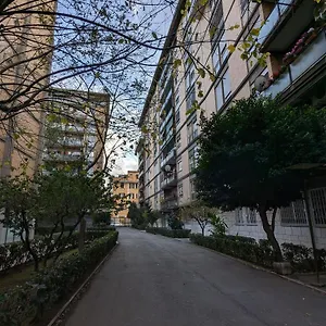 Syrakahost Intero Roma